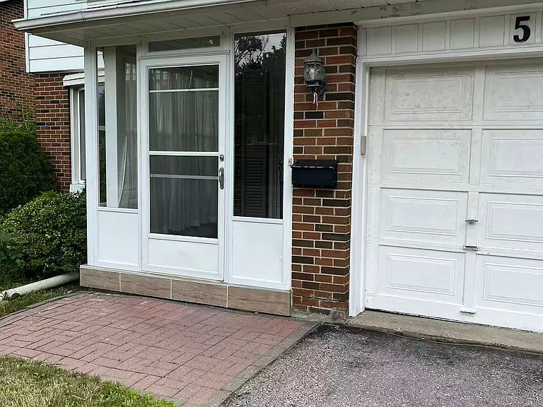 50 McNicoll Ave — Photo 2