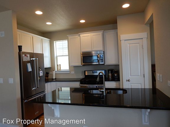 5th image of 607 Hoyt Ln