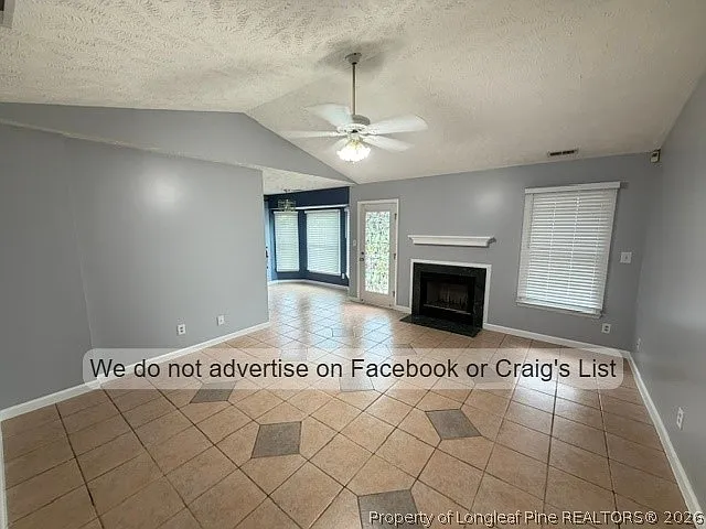 3 bed, 2.0 bath, 1253 sqft, $1,660 — Photo 3