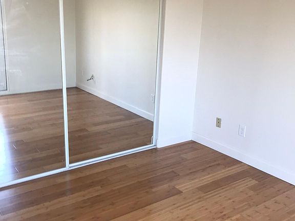 4th image of 4969 Santa Monica Ave APT D