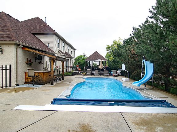Tiki Bar, Gazebo, Deck