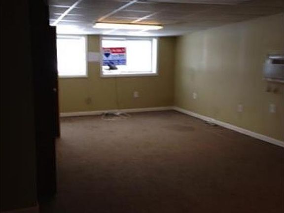 2nd image of 32850 Cleveland St