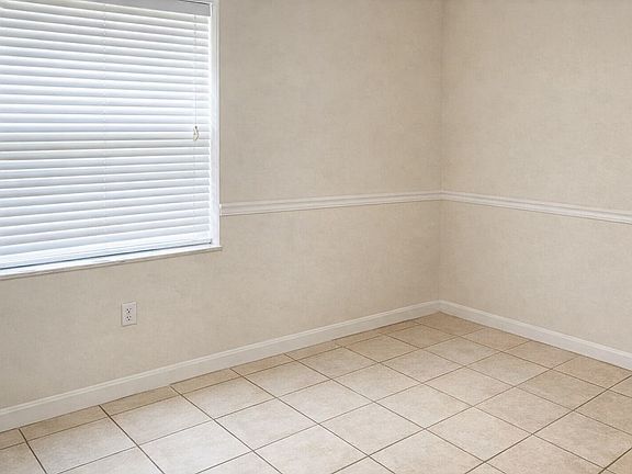 4th image of 1241 Staghorn Ct #1245