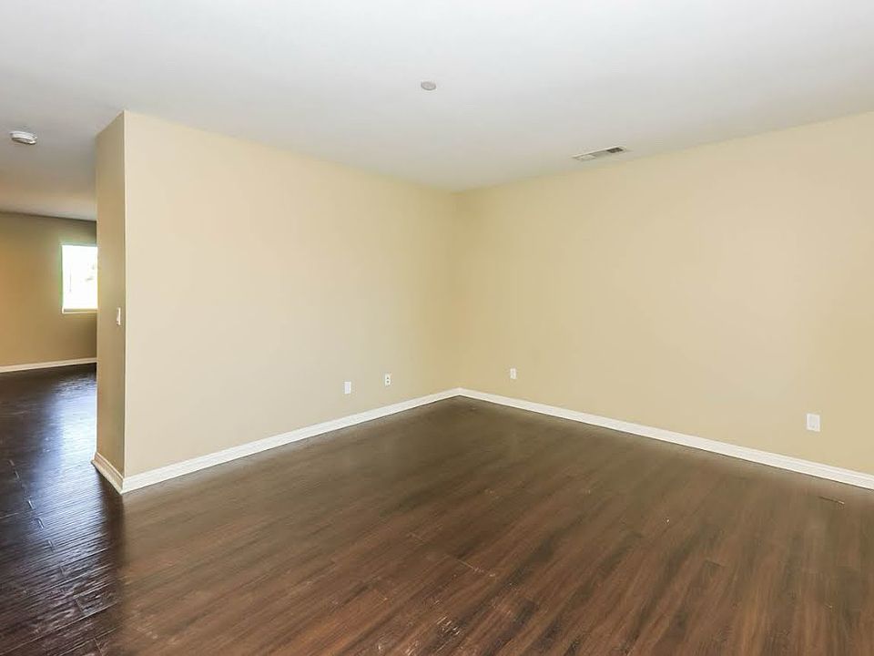 2nd image of 1436 E Laramie Ave #1
