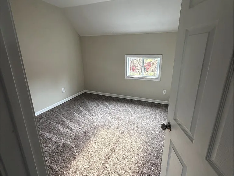 214-2 Rowland St — Photo 9