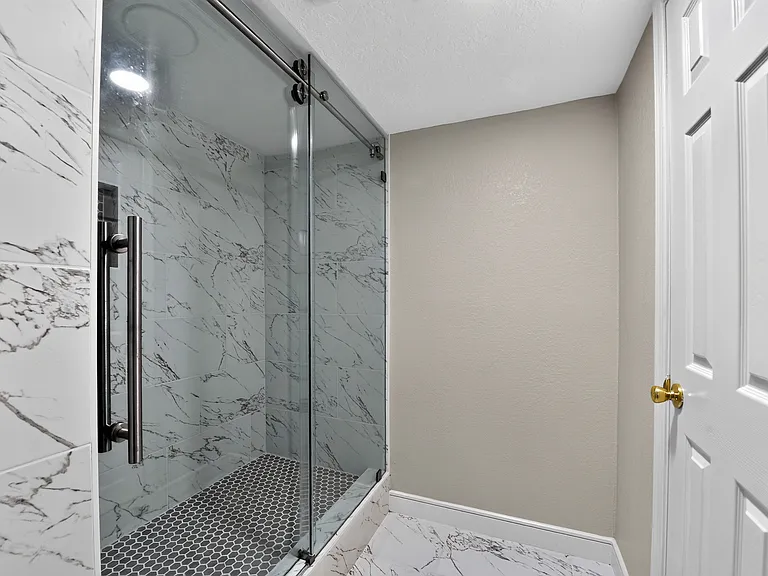 3002 Tanglebriar Dr — Photo 14
