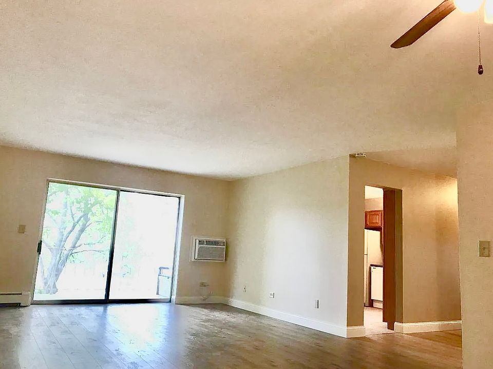 1st image of 1301 S Finley Rd APT 202