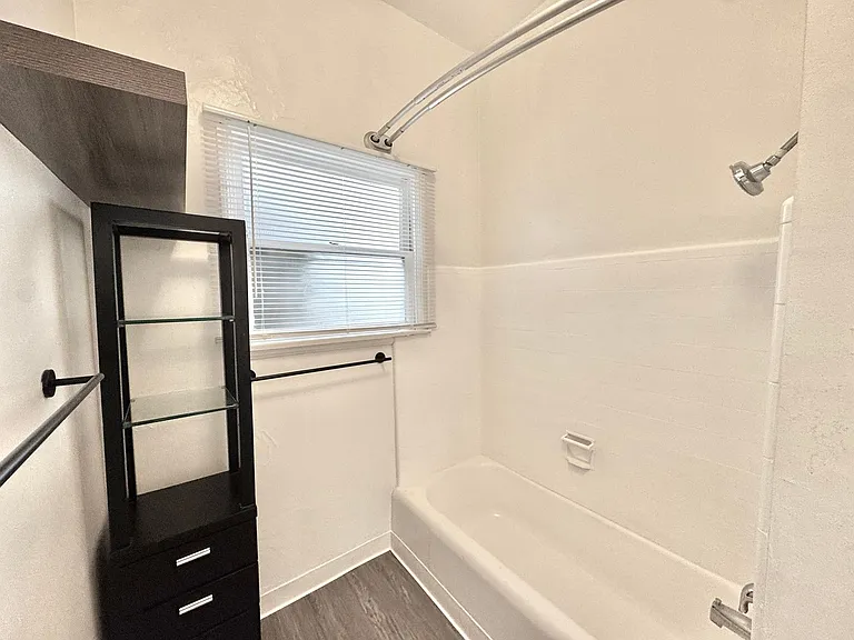 1721 4th Ave #402 — Photo 8
