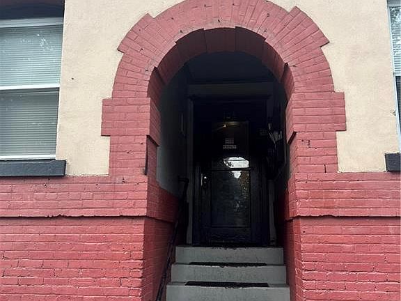 2nd image of 103 Wickham Ave APT 3