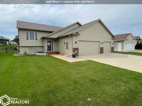 501 Pine Brooke Dr, Clear Lake, IA 50428