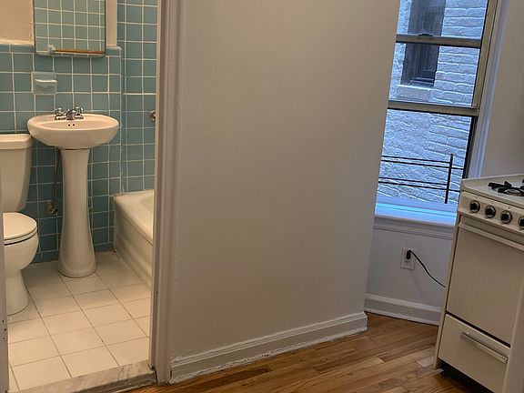5th image of 440 E 77th St APT 4C