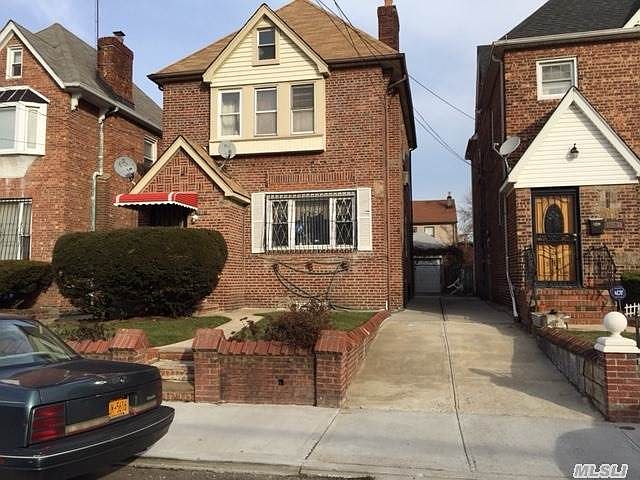 1st image of 116-31 204th St