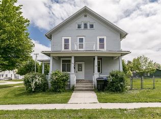 1302 C Ave, Vinton, IA 52349