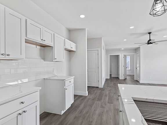 7th image of this home