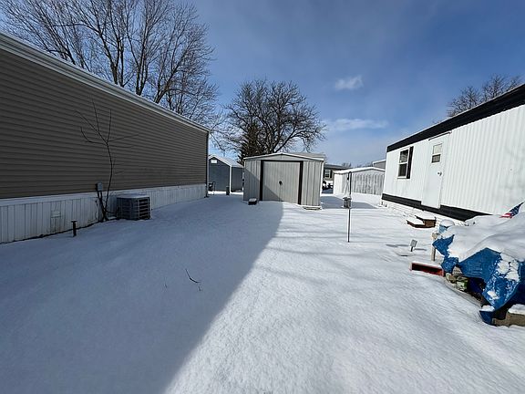 5th image of 93 Jenny Ln #387S