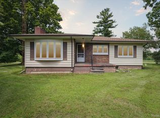 7467 McCandlish Rd, Grand Blanc, MI 48439