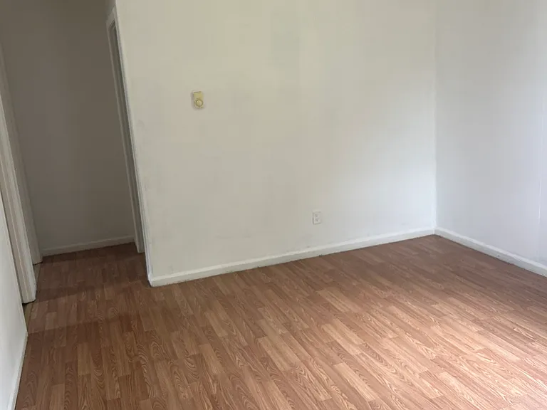 749B Mount Airy St — Photo 3