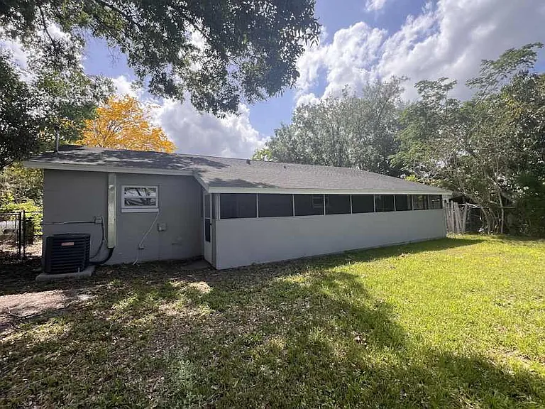 2830 Sanka Dr — Photo 1