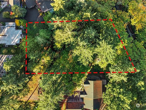 3rd image of 424 430 Stevens Street