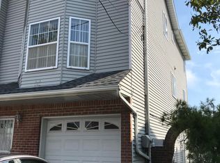 10 Kermit Ave, Staten Island, NY 10305