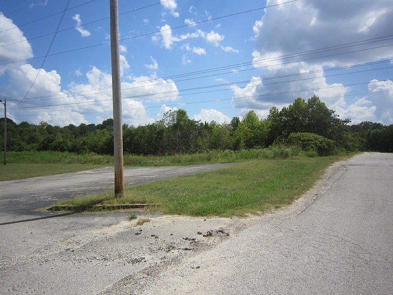 1st image of 115-119 Bonwood Dr