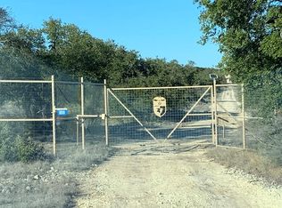 101 E County Road 372, London, TX 76854