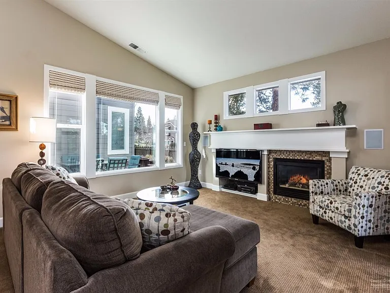 19569 Lost Lake Dr #1 — Photo 3
