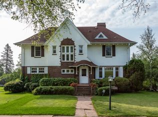 2622 E 7th St, Duluth, MN 55812