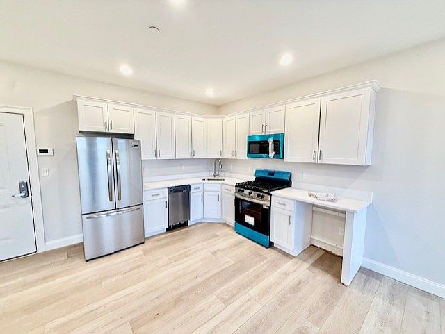 1st image of 220 Winthrop St #304