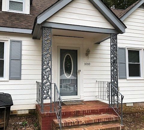5th image of 1010 Grove Ave