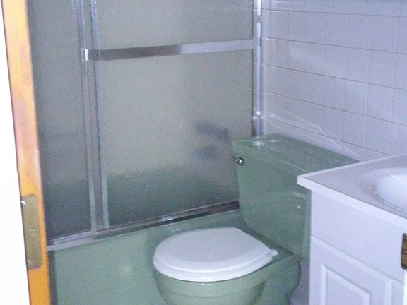 Full bathroom