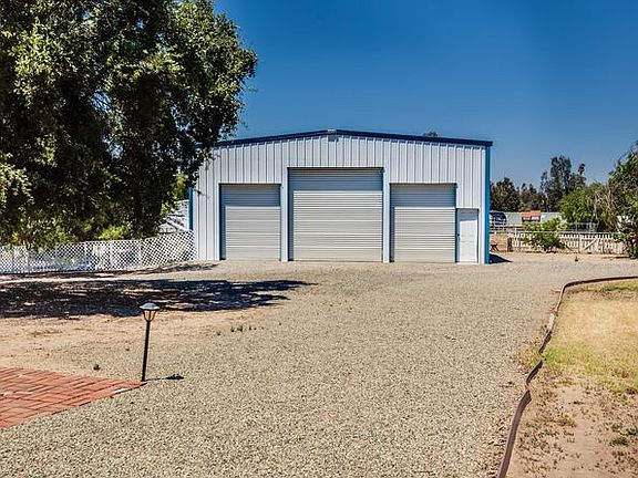 4th image of 41935 Hawthorn St