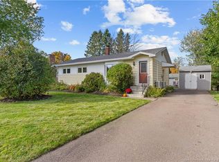 35 Lindsay St, Riverview, NB E1B2Z9