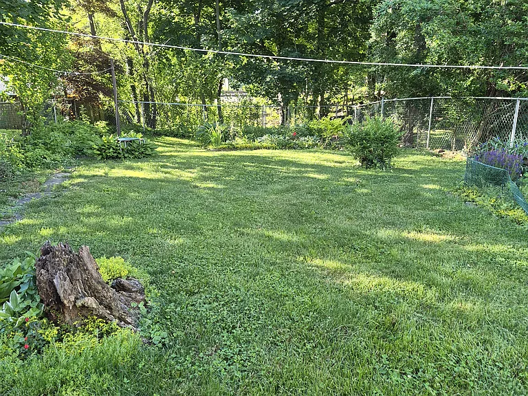 381 Stewart Ave — Photo 5