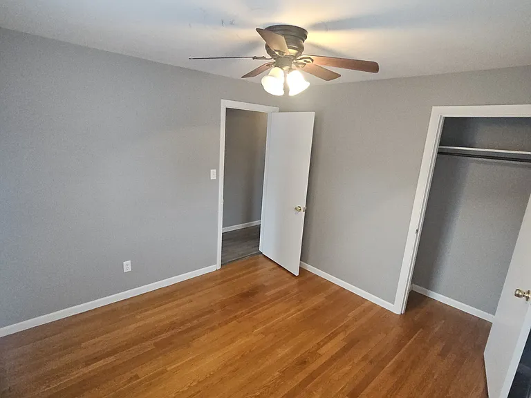111 McNeil St — Photo 13