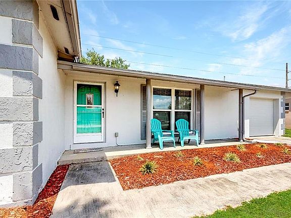 2nd image of 1085 Lovely Ln