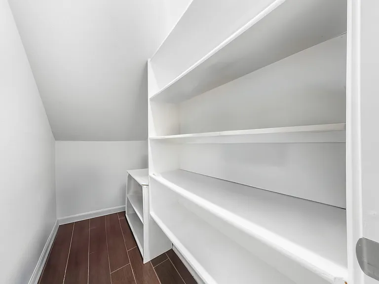 13800 Lyndhurst St #324 — Photo 13