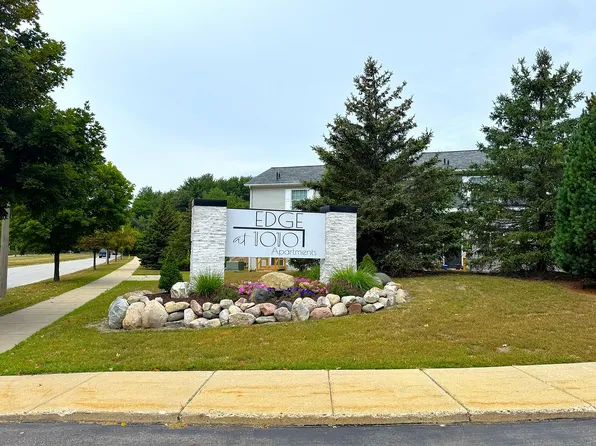 Edge at 1010 Apartments