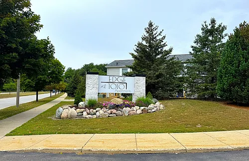 Edge at 1010 Apartments Photo 1