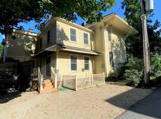 259 Mount Auburn St #1D, Cambridge, MA 02138