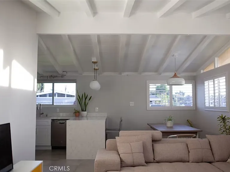 9582 Rosebay St — Photo 2