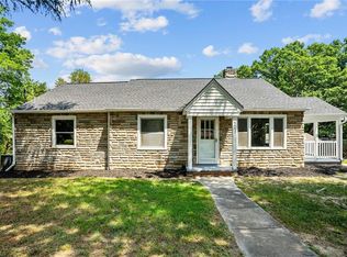 5557 Pine View Dr, Winston Salem, NC 27105