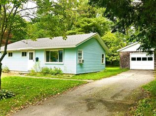 5 Mainewood Ave, Orono, ME 04473