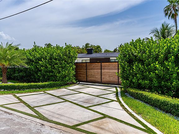 2nd image of 8200 SW 56th St