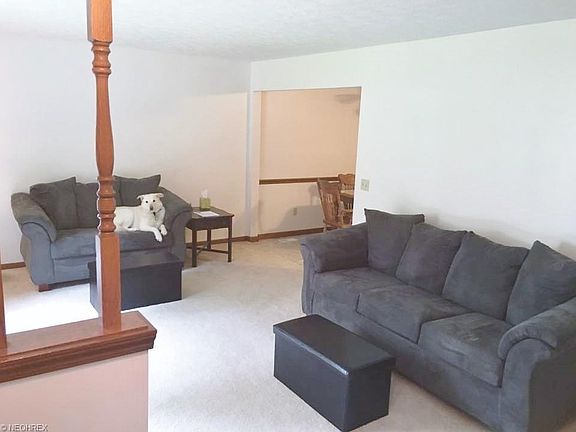 3rd image of 5836 Suwanee Dr