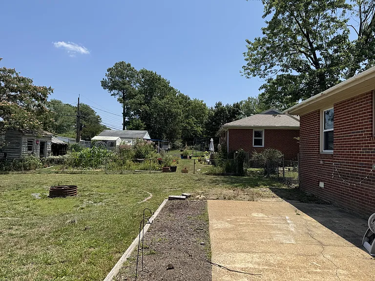 9116 Huron Ave — Photo 3