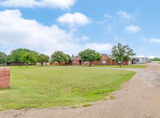 6010 Mulberry Ln, Midlothian, TX 76065