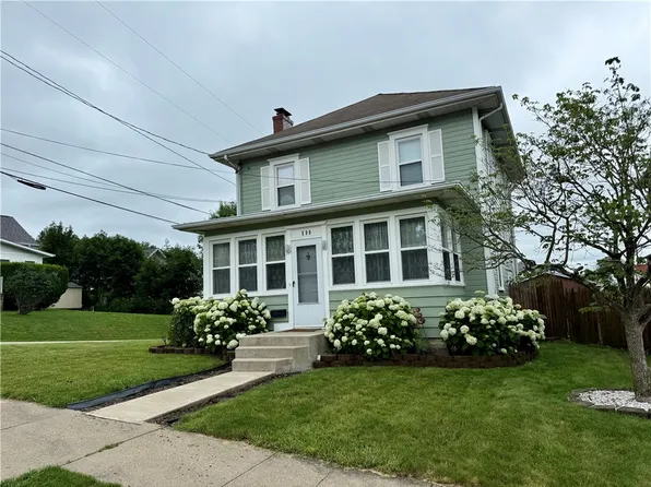 590 Huffman St, Waynesburg, PA 15370