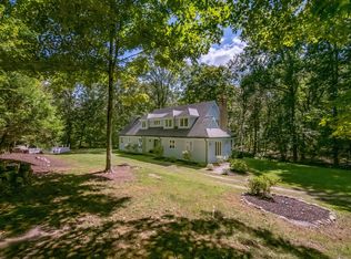 252 Chestnut Hill Rd, Killingworth, CT 06419