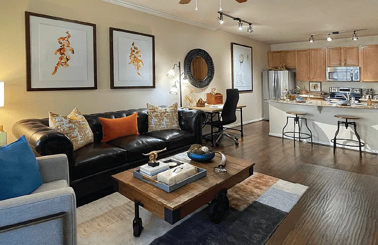 The Voss Apartments — Photo 31